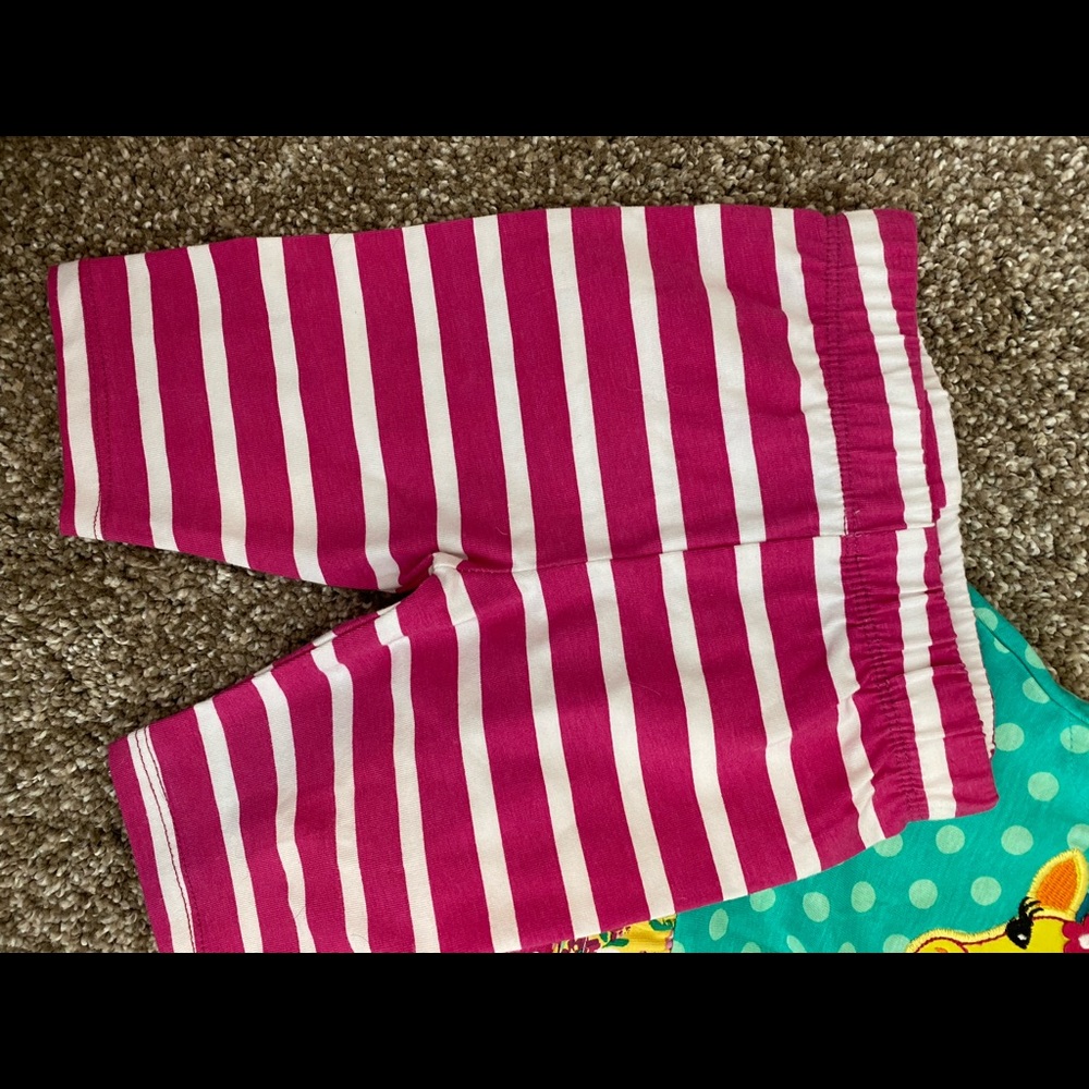 Giraffe Ruffle set - Picture 3 of 4